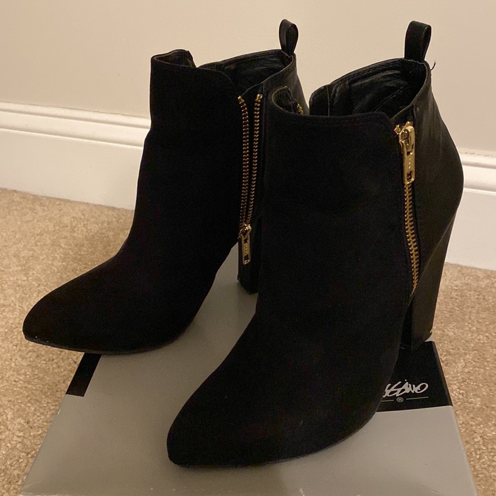 Mossimo women’s heeled booties
